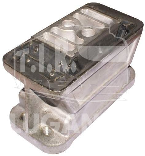 ENGINE MOUNT