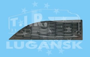 Накладка бампера прав